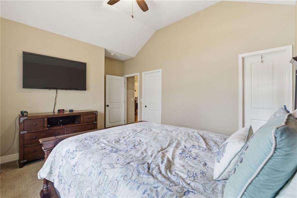 3112 N 127th Terrace