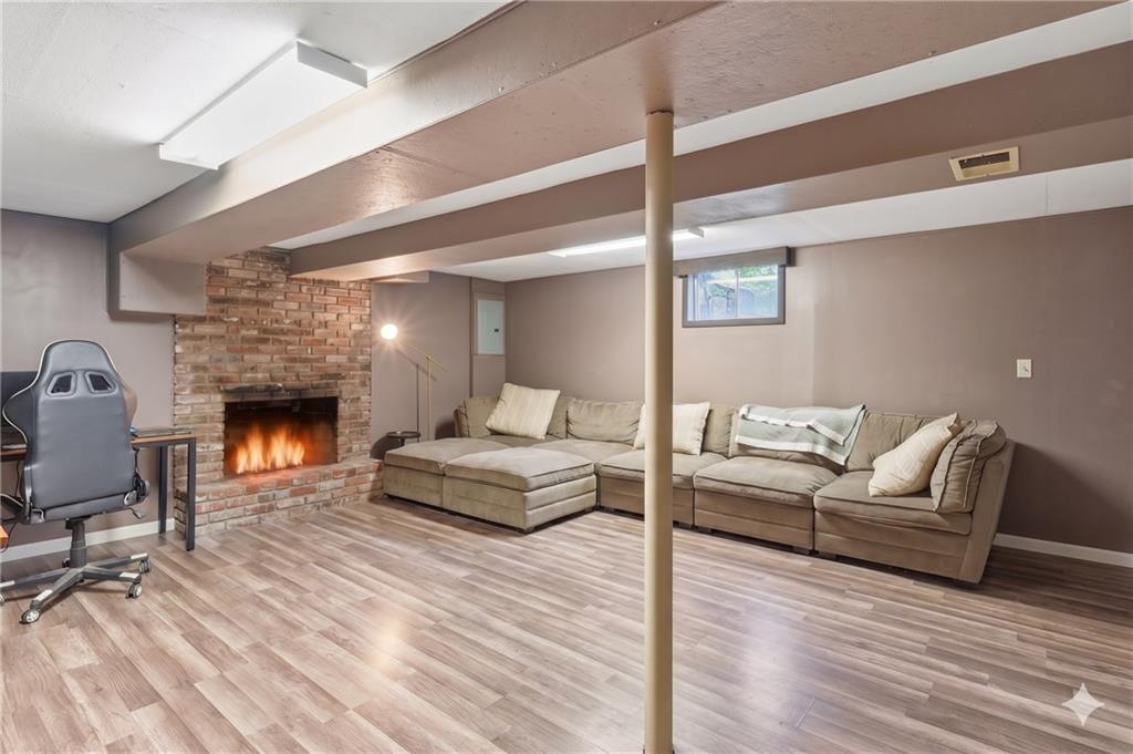 2905 Linden Road