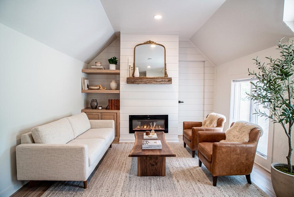 8344 Oldham Road