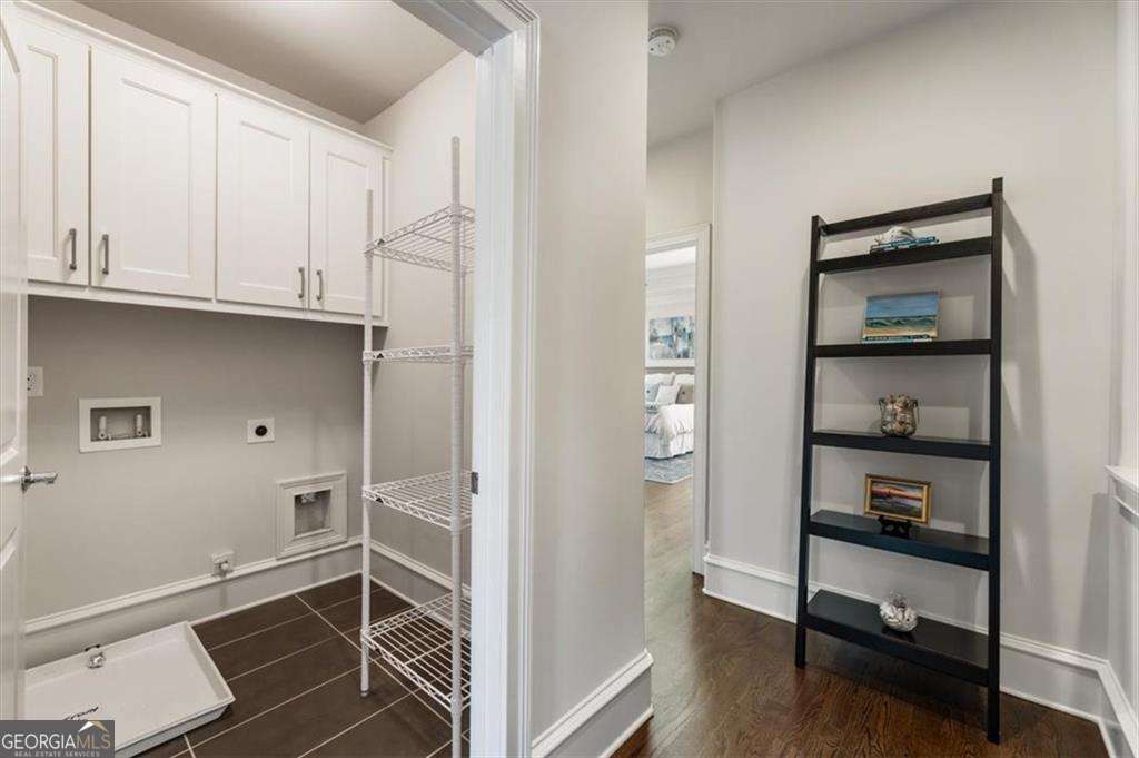 128 Grand Crescent