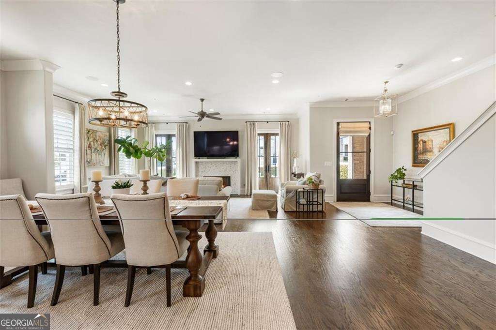 128 Grand Crescent