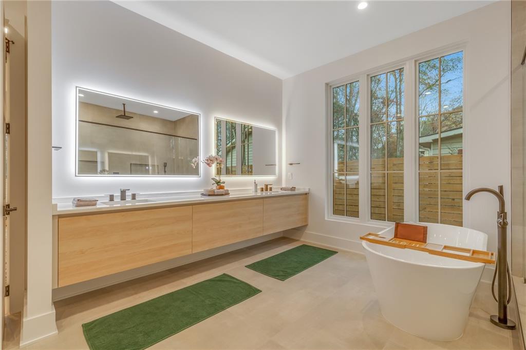 185 Pebble Trail