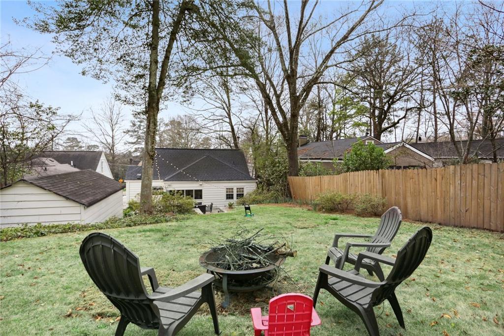 228 Lindbergh Drive NE