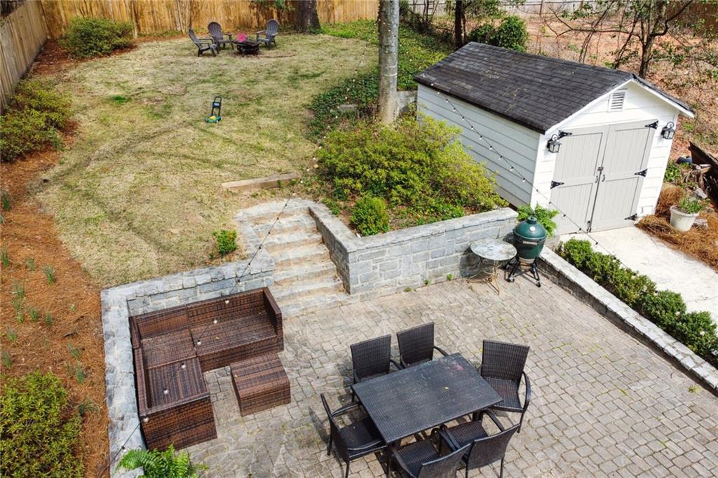 228 Lindbergh Drive NE