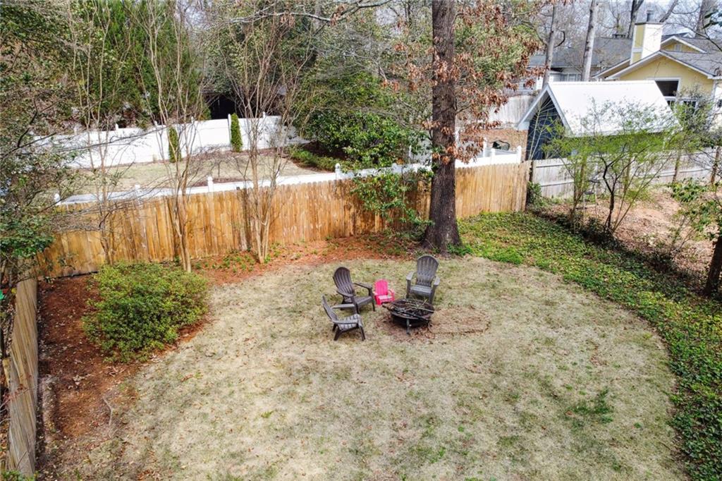 228 Lindbergh Drive NE