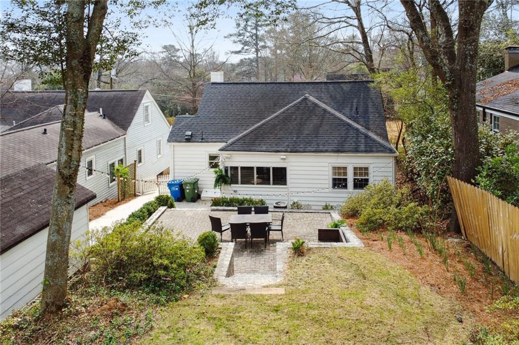 228 Lindbergh Drive NE