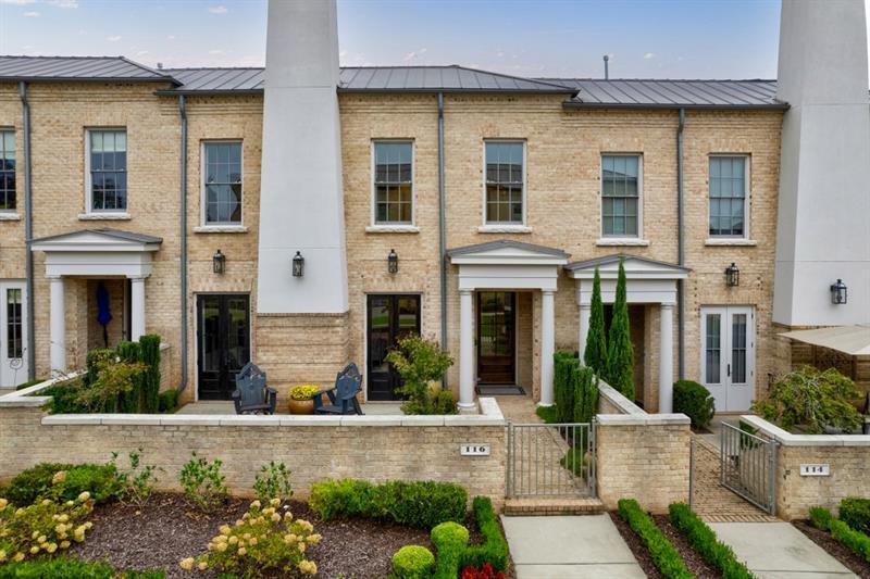 116-L Grand Crescent