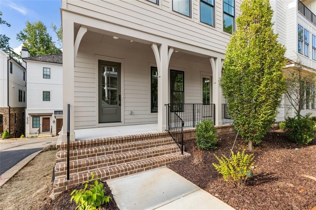 135 Alcovy Terrace