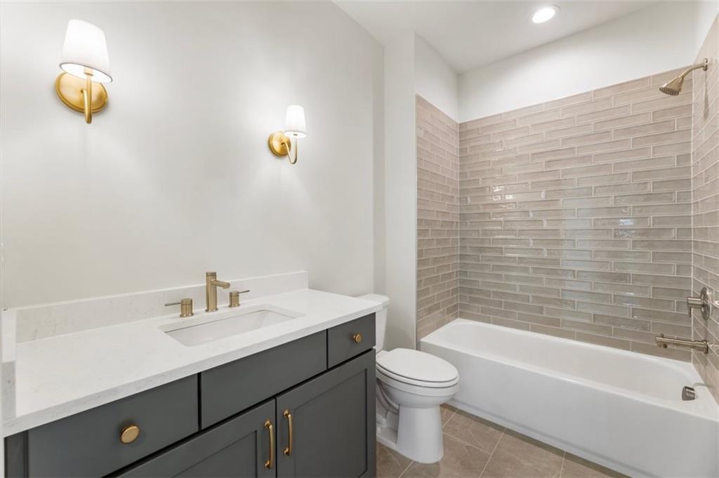 135 Alcovy Terrace