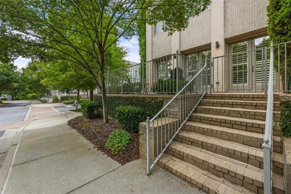 878 3rd Street