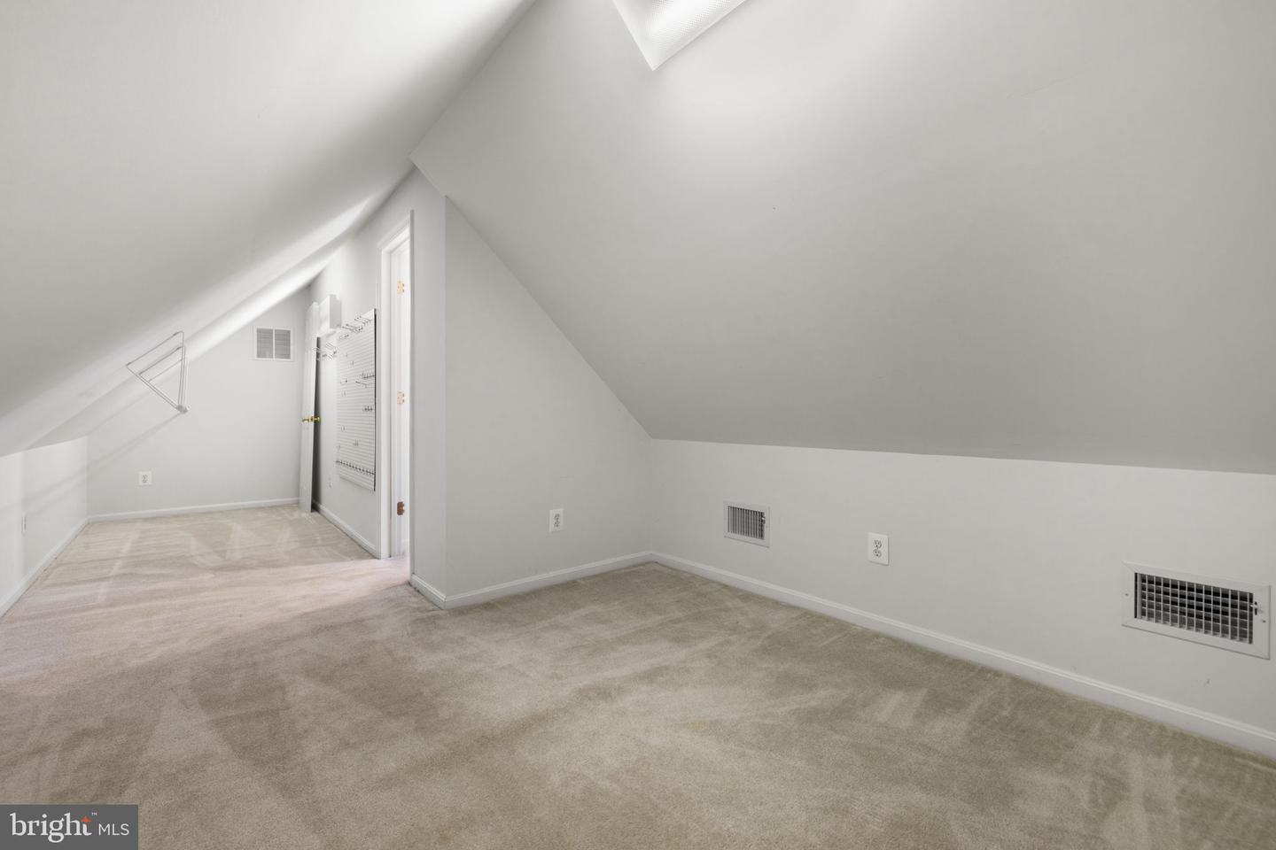 7441 Highgate Ln