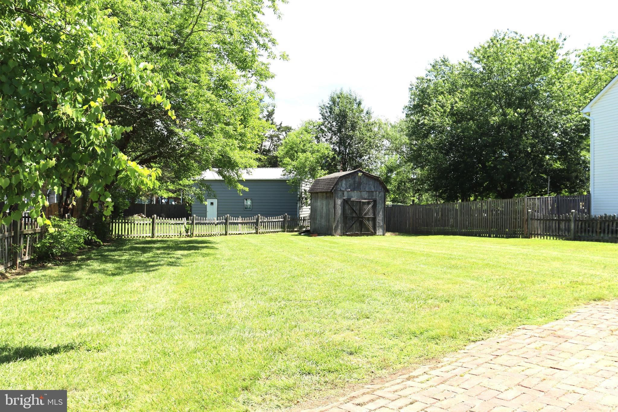 6396 Waterdale Ct