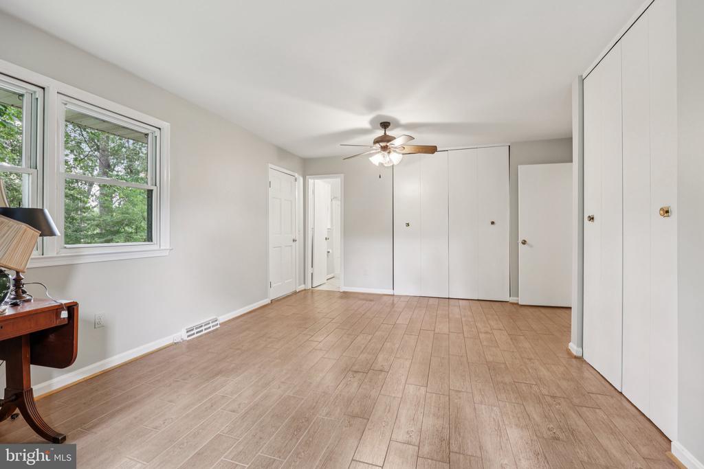 10102 FOXVILLE ROAD