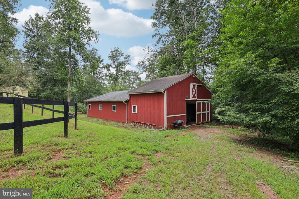 10102 FOXVILLE ROAD