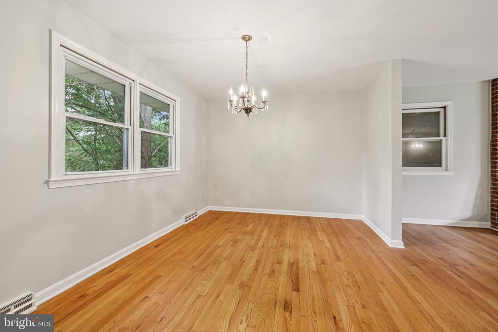 10102 FOXVILLE ROAD