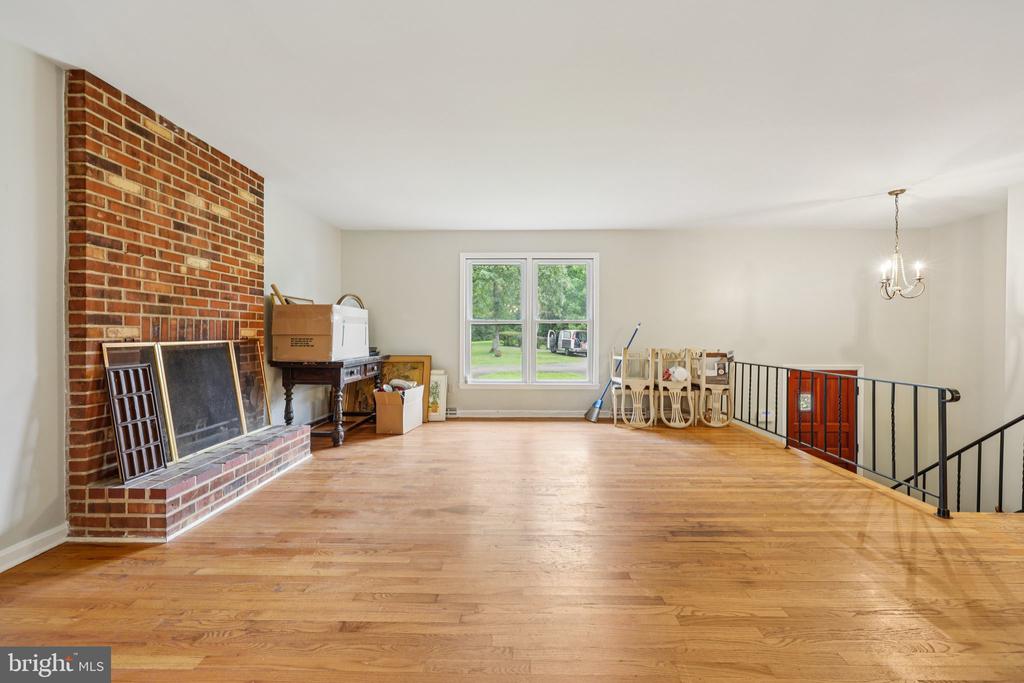 10102 FOXVILLE ROAD