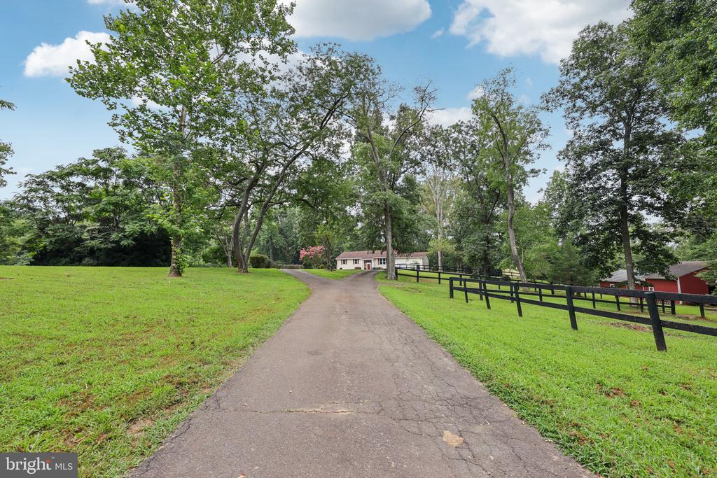 10102 FOXVILLE ROAD