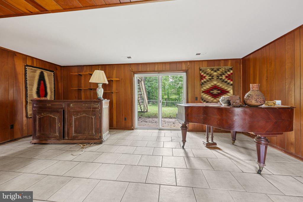 10102 FOXVILLE ROAD