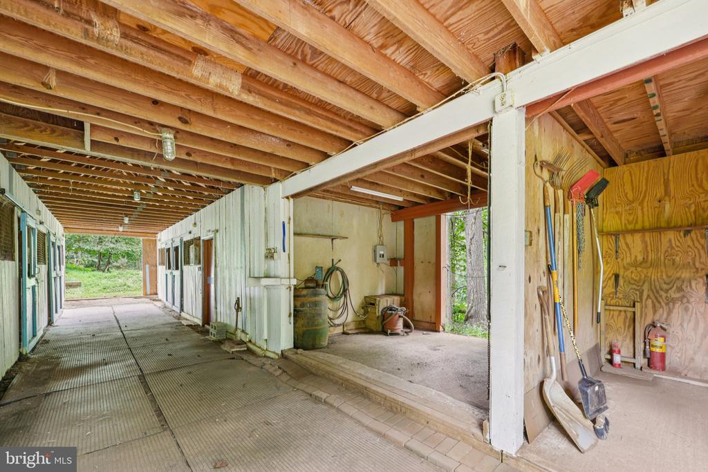 10102 FOXVILLE ROAD