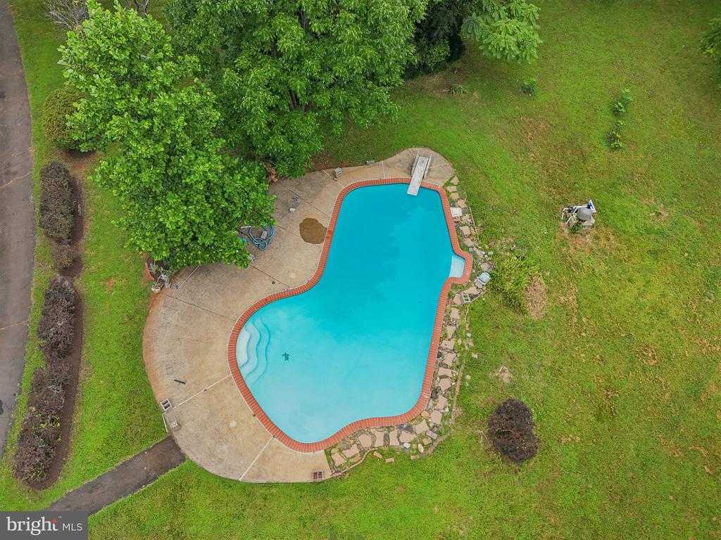 10102 FOXVILLE ROAD