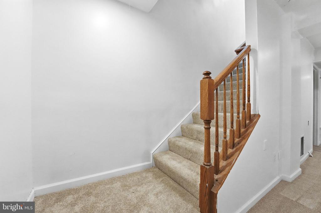 6678 CLARKES DRIVE