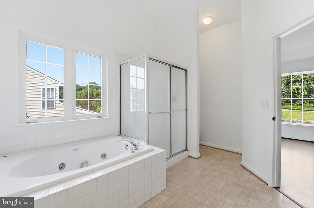 6678 CLARKES DRIVE