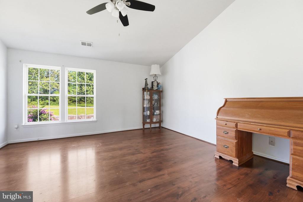 6678 CLARKES DRIVE