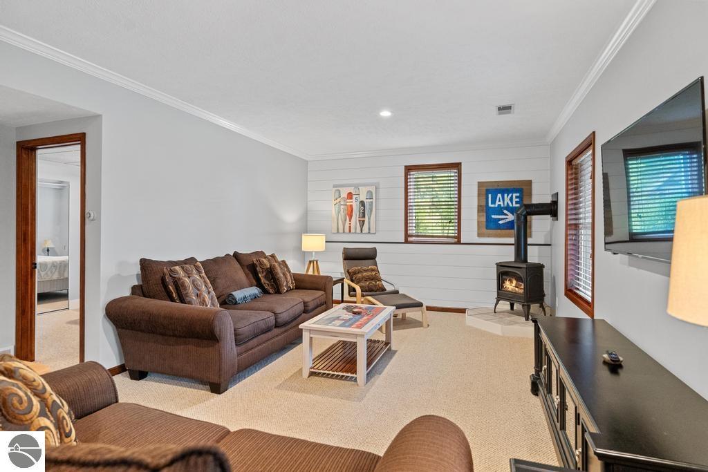 755 Blue Water Trail