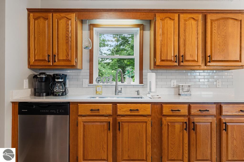 755 Blue Water Trail