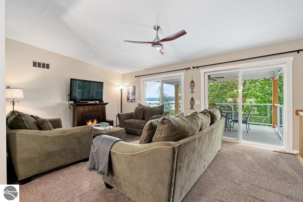 755 Blue Water Trail