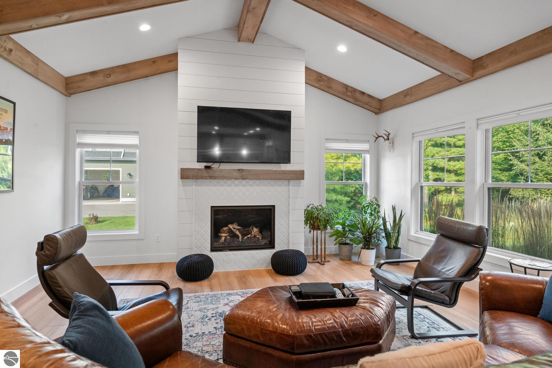 9173 Whippoorwill Lane