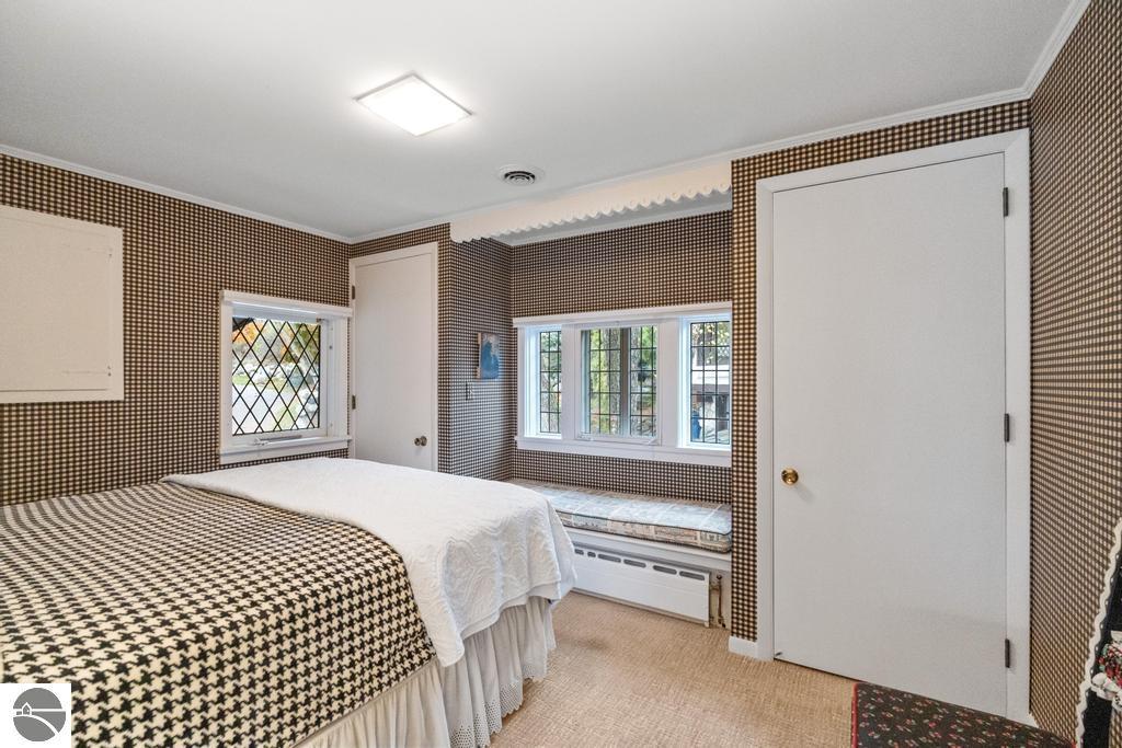 1 Thistle Downs Drive