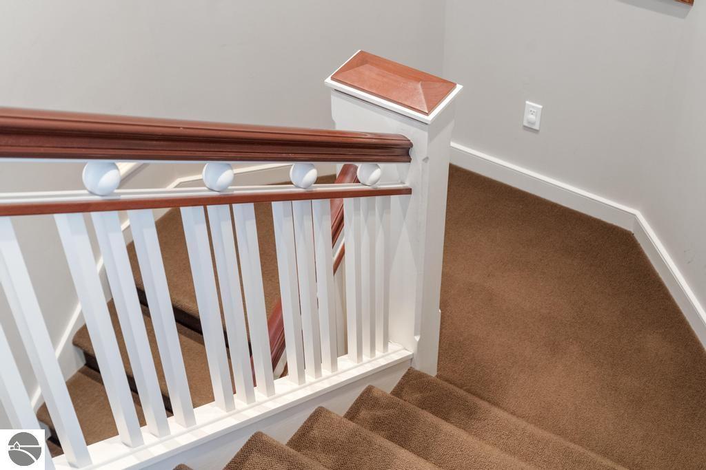 6579 Woods Creek Drive