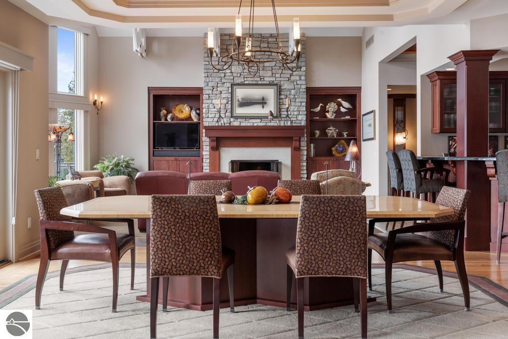 6579 Woods Creek Drive