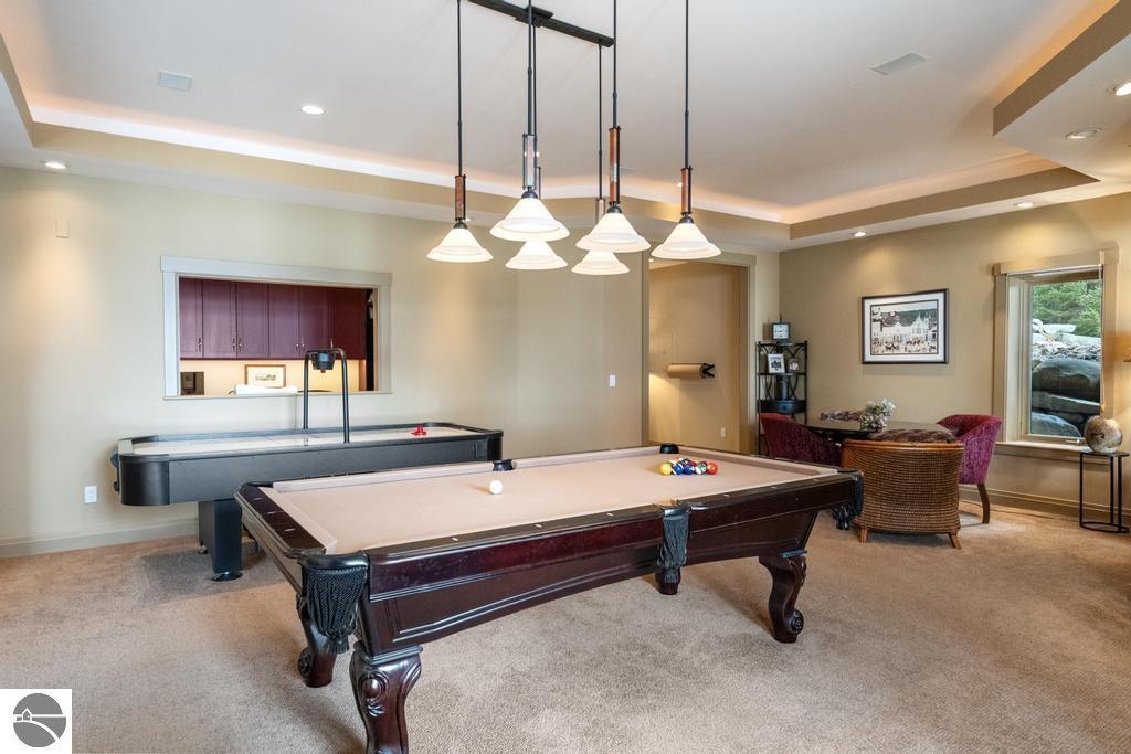 6579 Woods Creek Drive