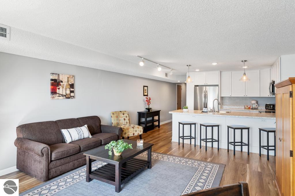 100 Michigan Avenue # 104 Unit: #104