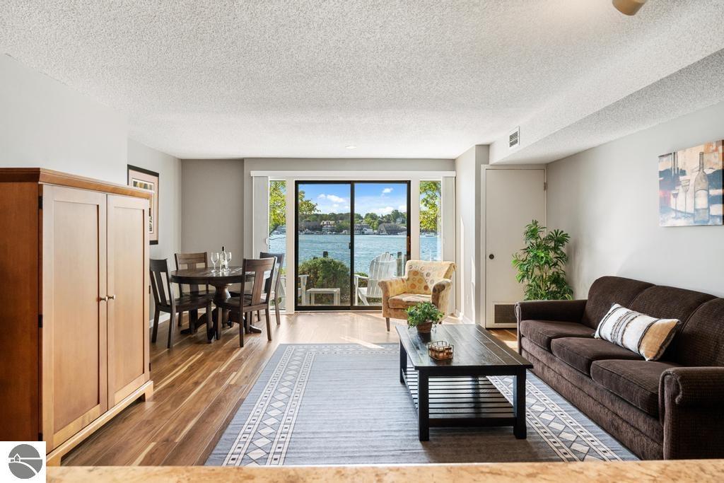 100 Michigan Avenue # 104 Unit: #104