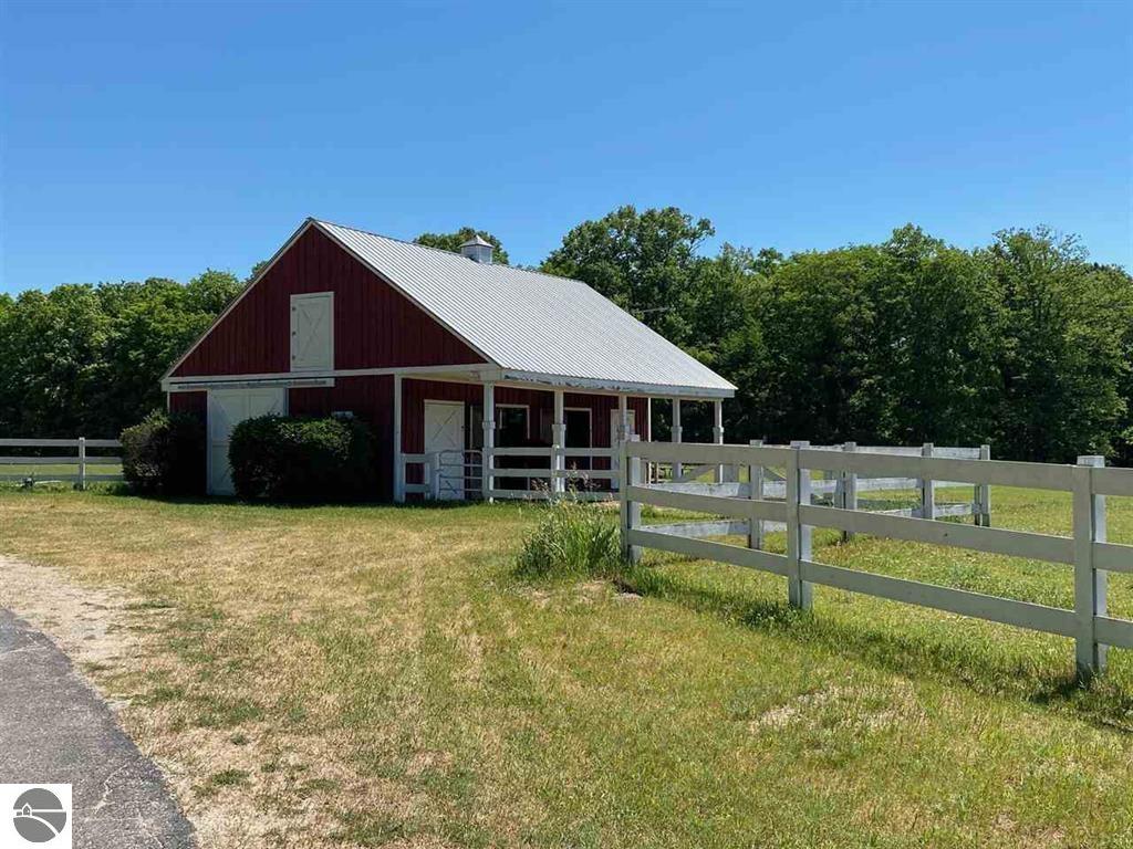 8247 Mulberry Lane