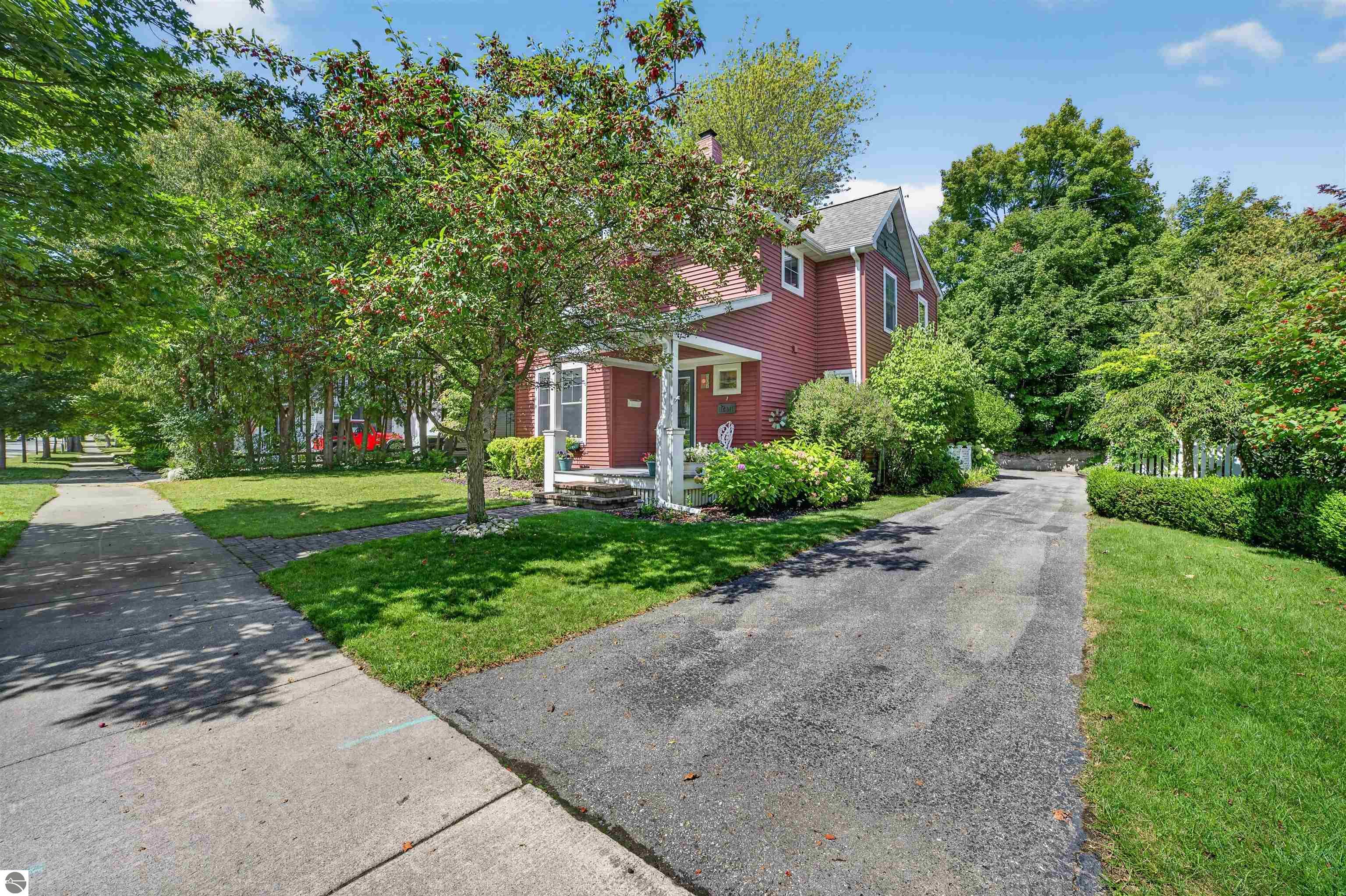 307 Antrim Street