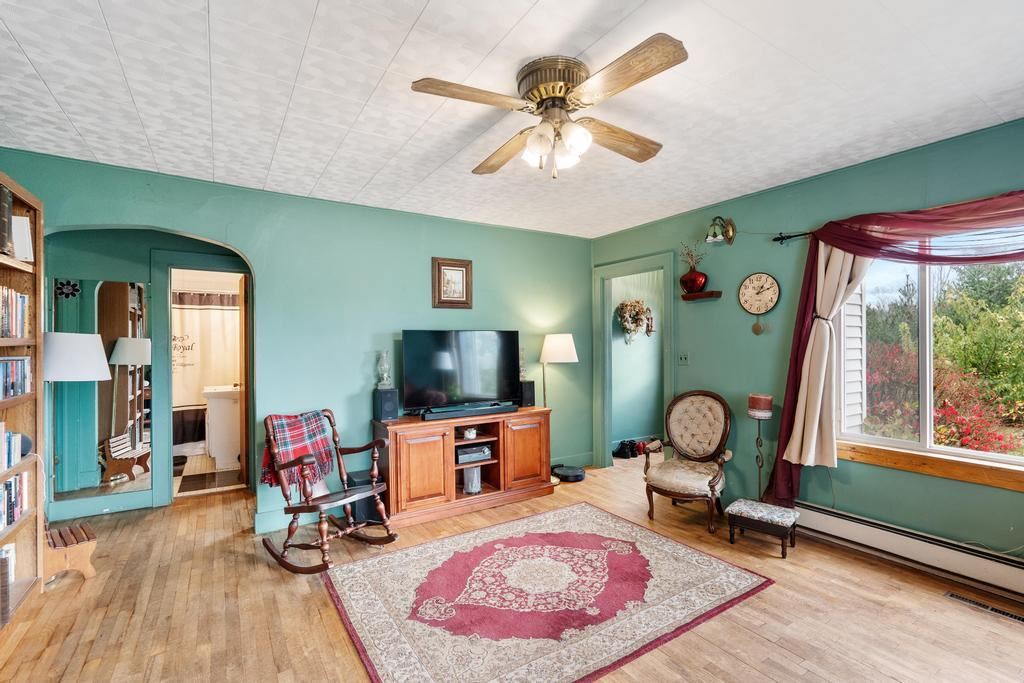 1305 Marion Center Road