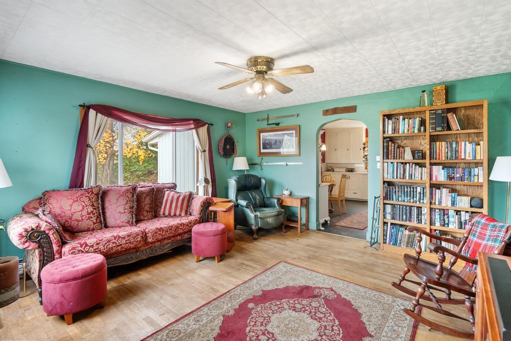 1305 Marion Center Road