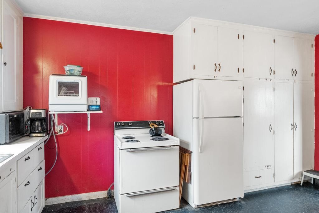 1305 Marion Center Road