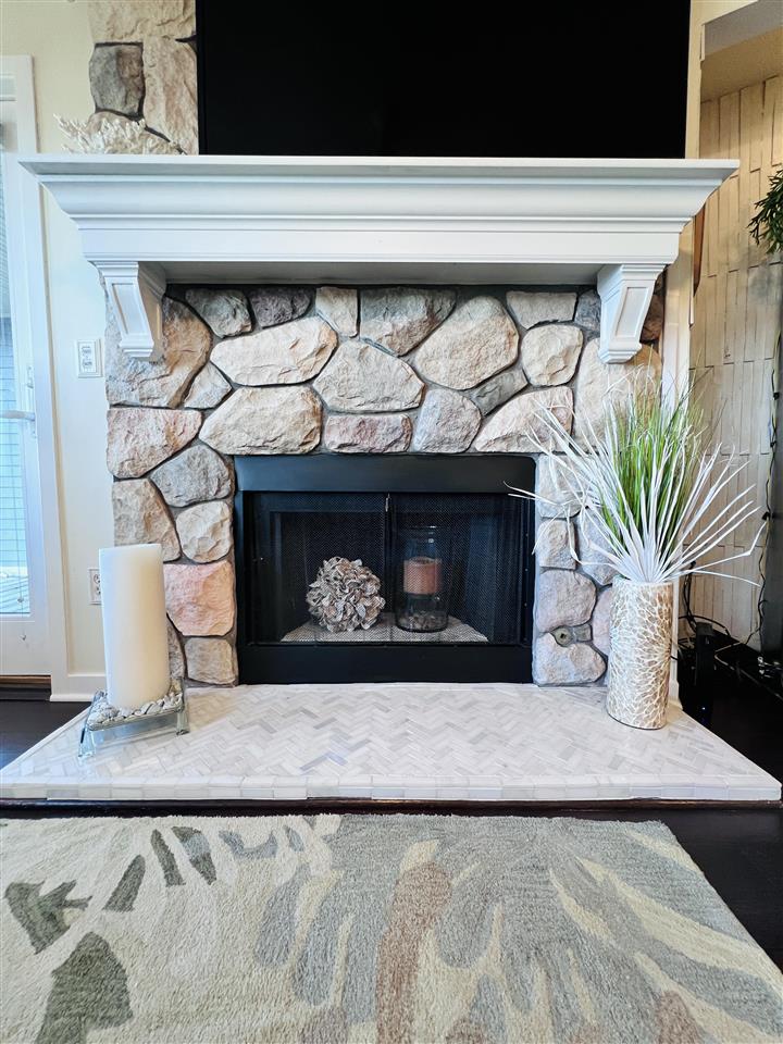 300 Front Street Unit: 103