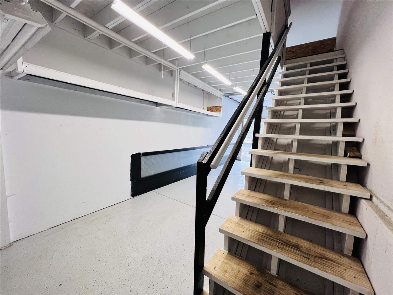 300 Front Street Unit: 103