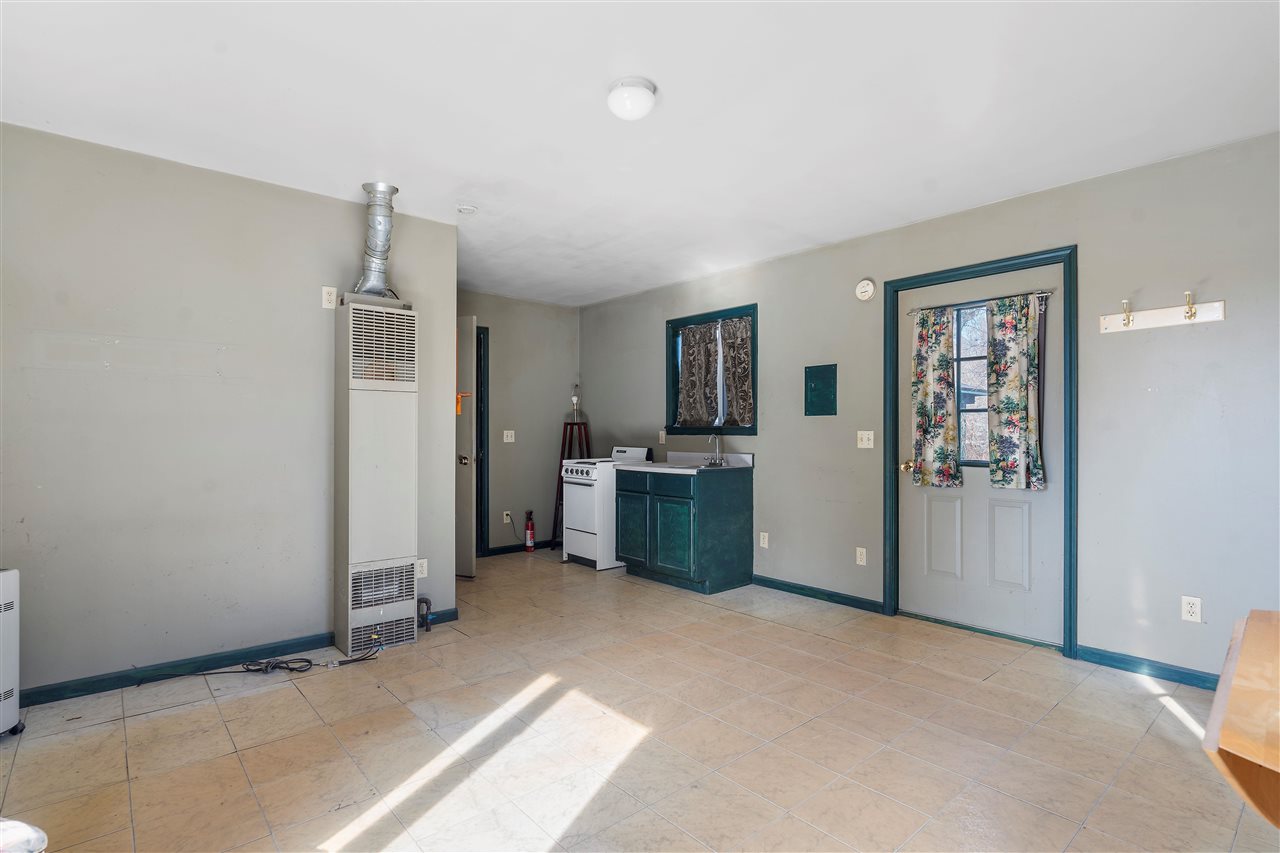 7552 Rogers Road