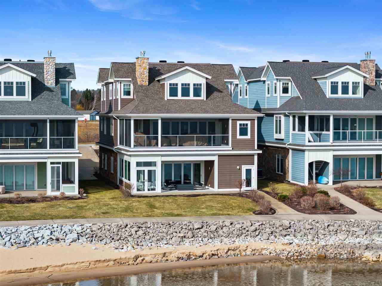 870 Pointe Drive Unit: 61