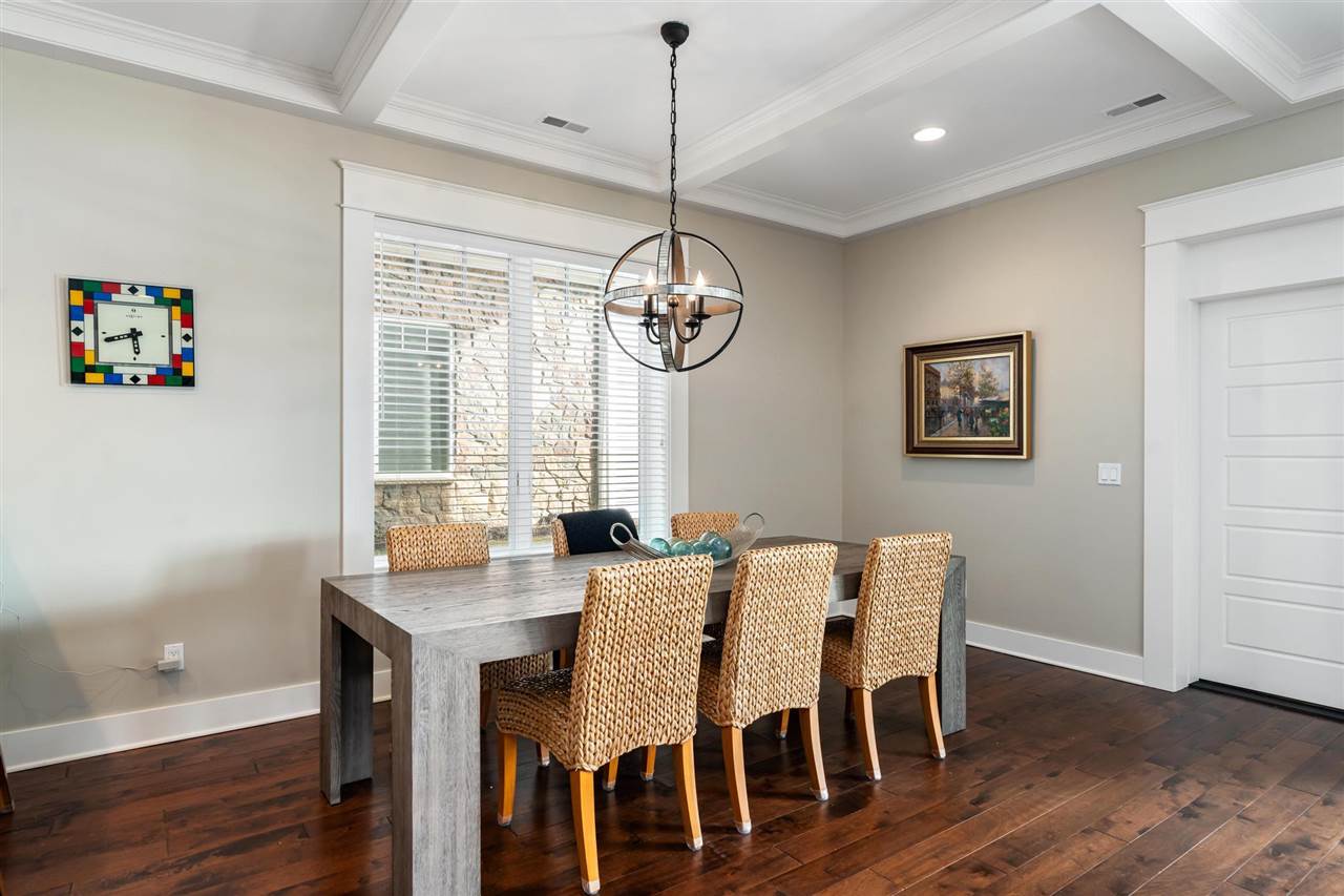 870 Pointe Drive Unit: 61