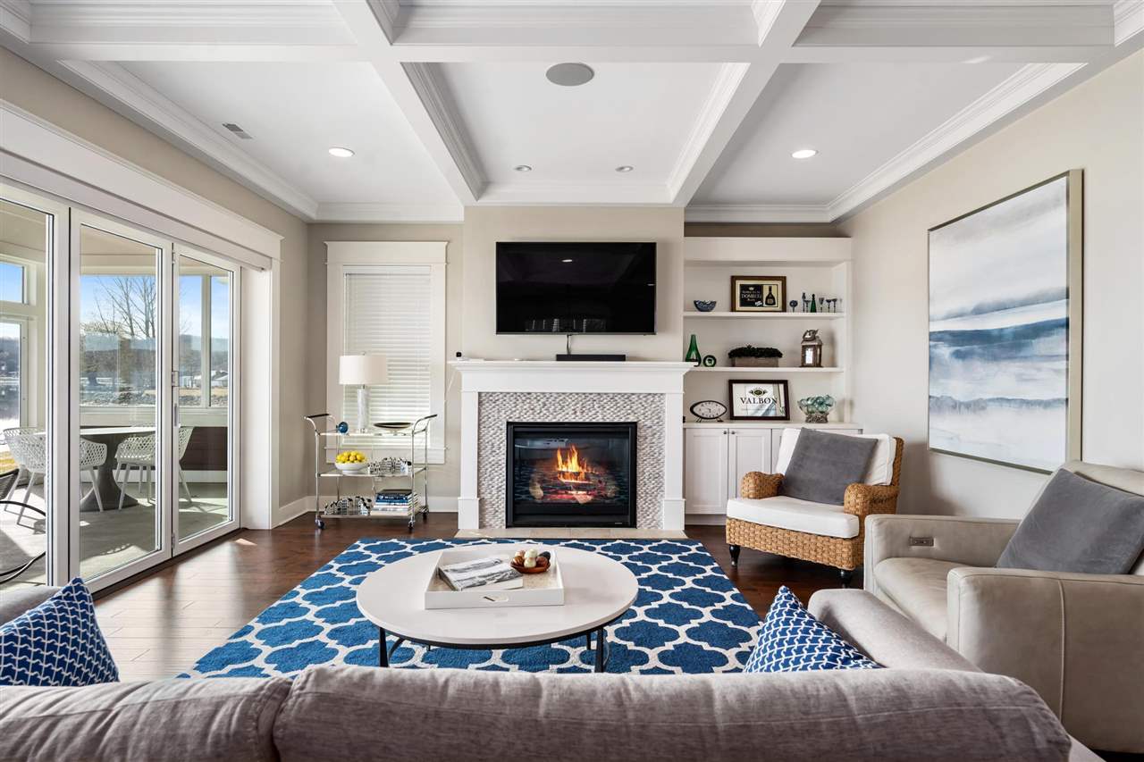 870 Pointe Drive Unit: 61