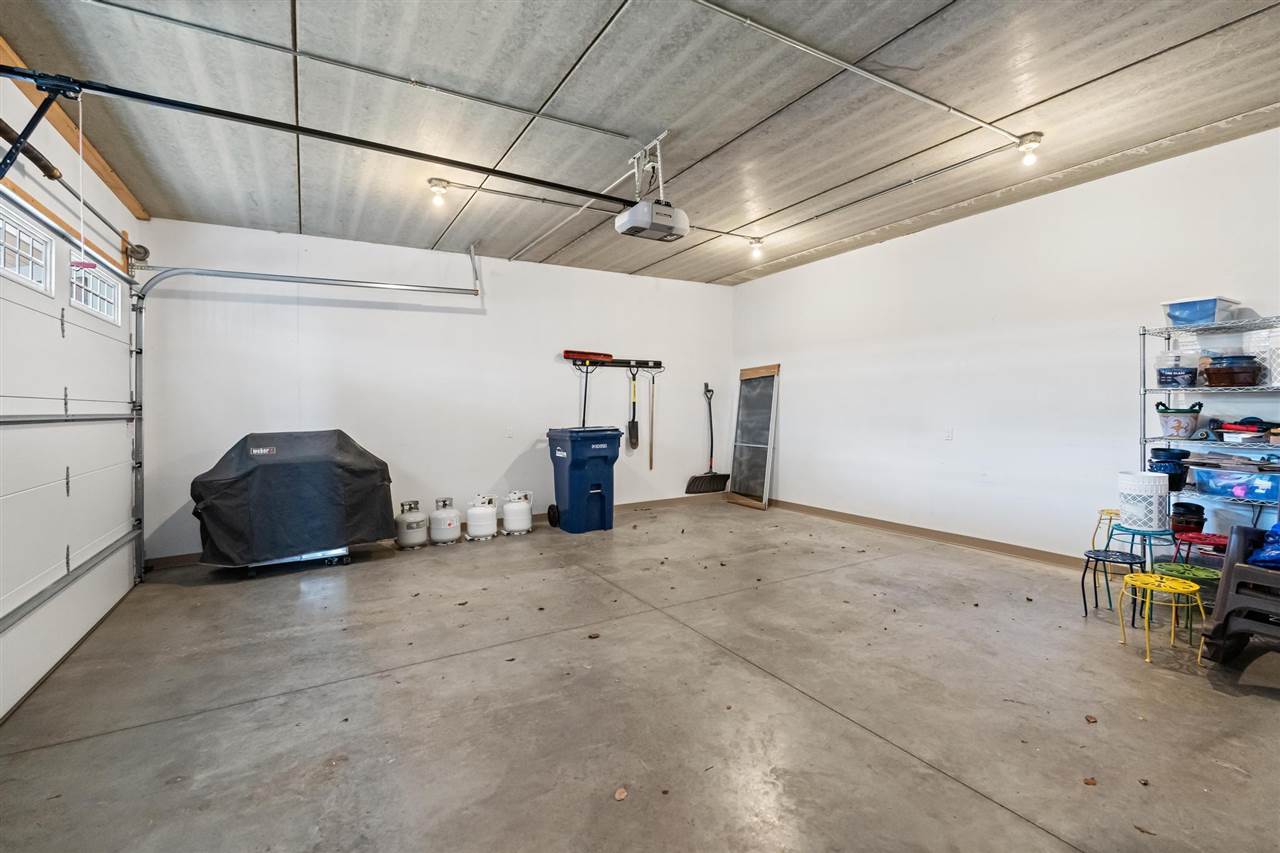 870 Pointe Drive Unit: 61