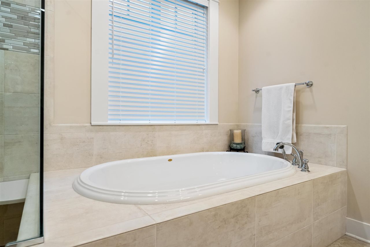 870 Pointe Drive Unit: 61